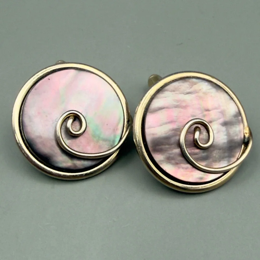 Swank Cufflinks Black Mother of Pearl Gold Tone Round Spiral Overlay Mens Toggle